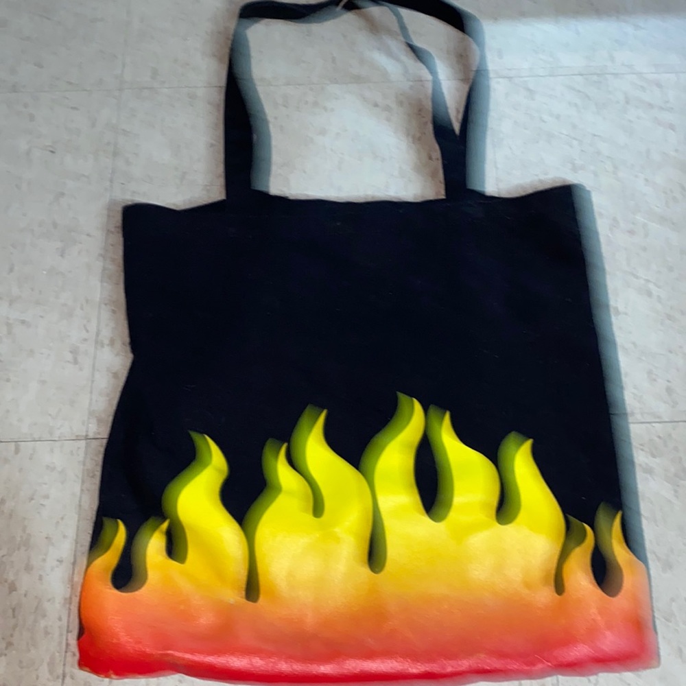 🖤🎀Flame tote bag